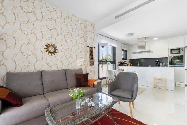 Jeramy Appartement Torrevieja Extérieur photo